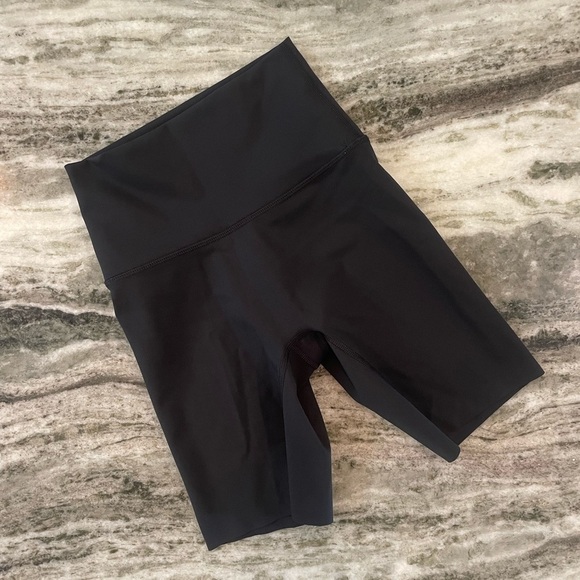 OFFLINE By Aerie Goals 7" Bike Short Black Size XS - Picture 4 of 6